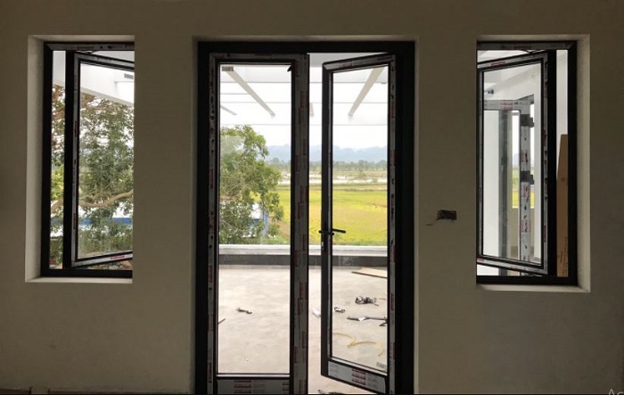 Mẫu cửa kính xinhfa rẻ đẹp